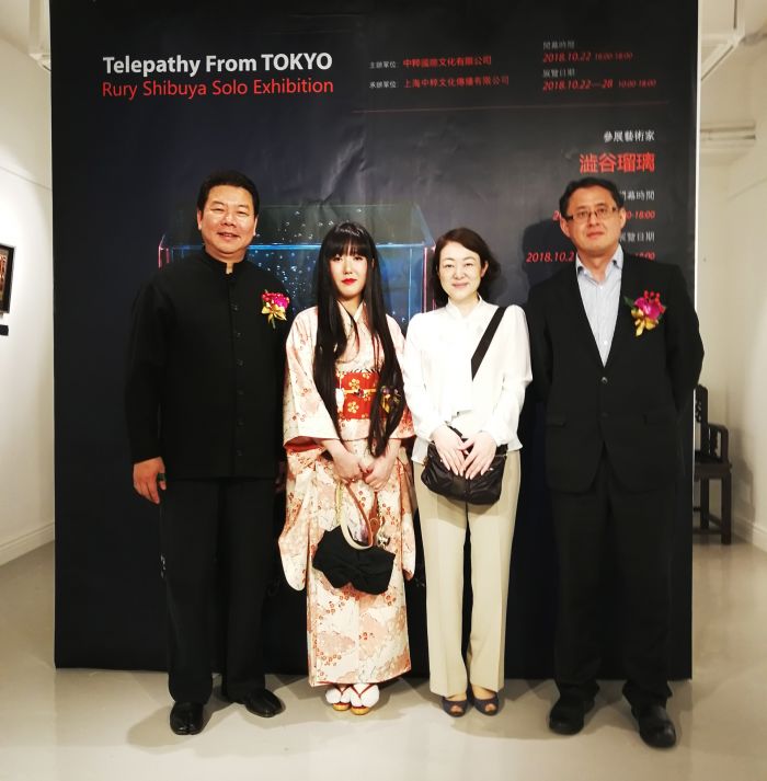 图4、展览现场_邹世俊 澁谷瑠璃  日本友人 厉剑锋 