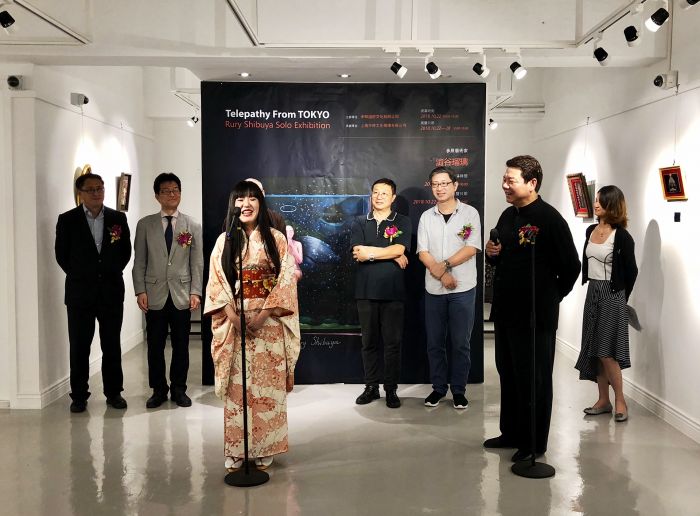 图3、艺术家澁谷瑠璃开幕式答谢
