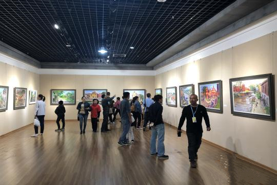 11月25日，“东亚文化之都·中日韩城市美术作品邀请展”在福建泉州开幕。