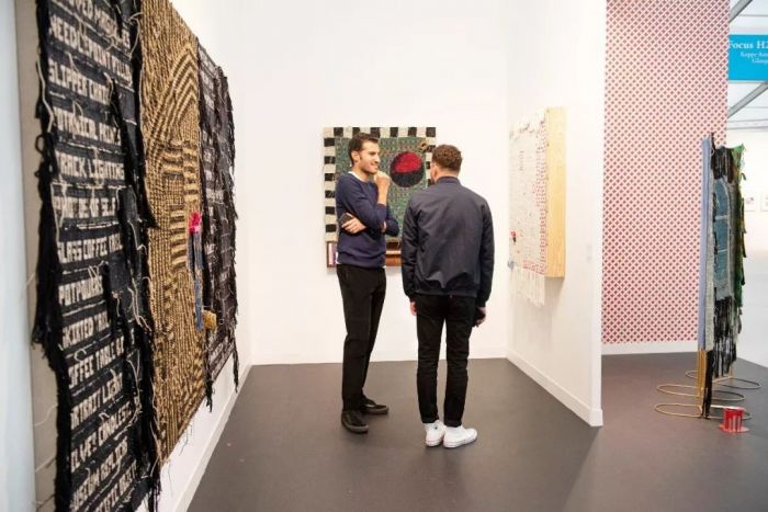 2018 Frieze London：百万美元的聊天