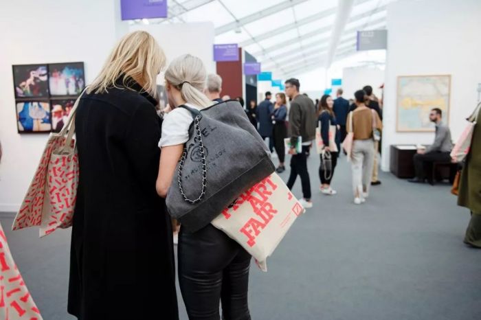 2018 Frieze London：百万美元的聊天