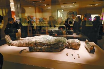 刘胜金缕玉衣在2002年被公布为我国首批禁止出境展出的64件文物之一。由于不适宜搬运和拆装，这是它近30年来首次走出河北博物院。