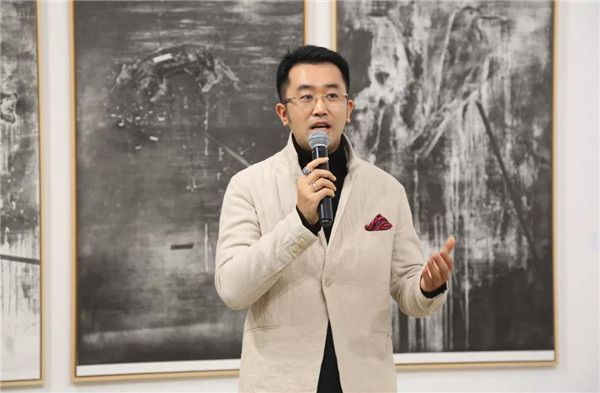 步履坚定的三位火枪手的“和而不同”