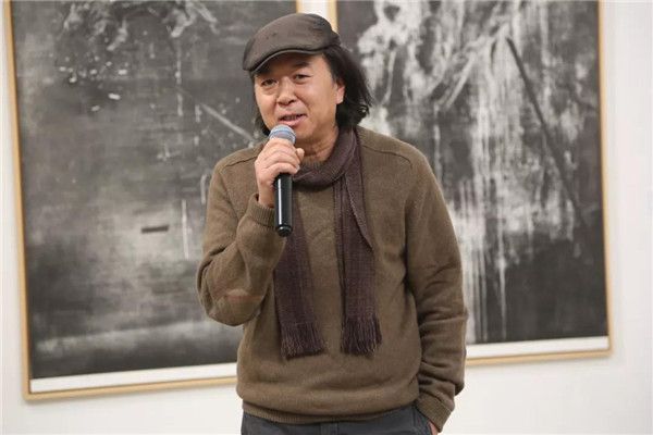 步履坚定的三位火枪手的“和而不同”