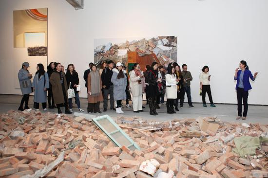 “当线成为边界-裴咏梅艺术展”在京开幕