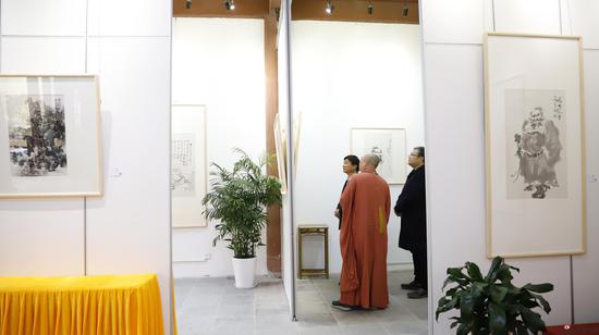 多少楼台烟雨中——何镜涵绘画作品展南北同时开展