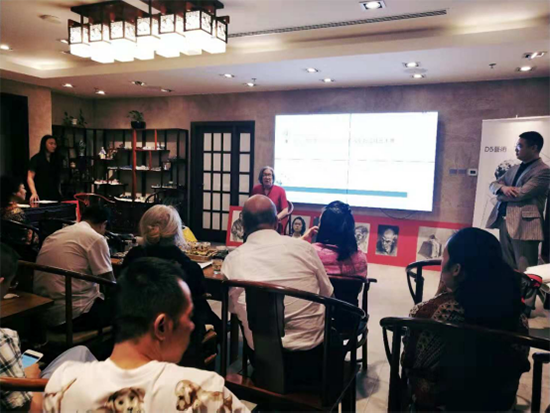 绽放——第四届中国书画名家赴迪拜艺术展圆满闭幕