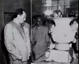 齐白石徐悲鸿2幅画作换回这件国宝，毛主席对它赞不绝口！