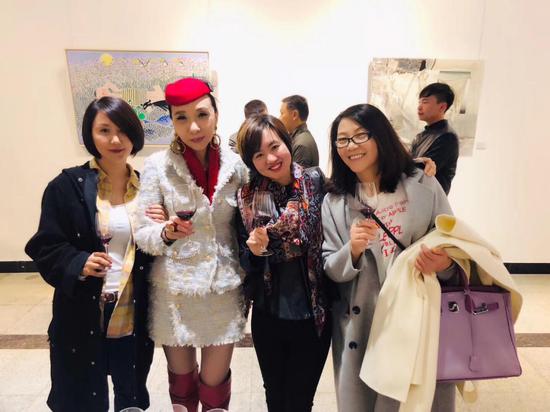 青春美术公社邀请展在北京时代艺龙美术馆举办