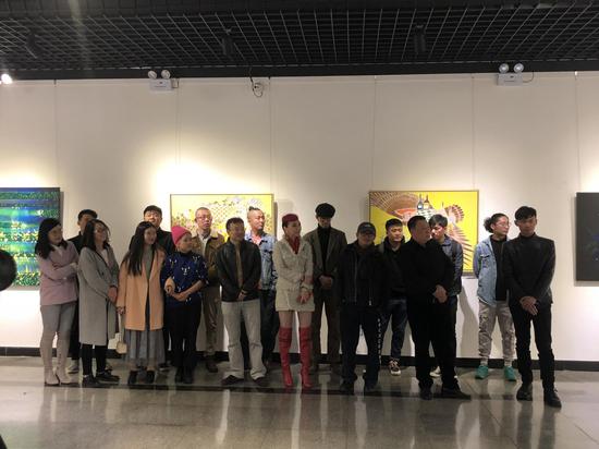 青春美术公社邀请展在北京时代艺龙美术馆举办