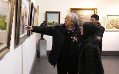 中俄油画邀请展启幕 共促两国文艺交流与发展