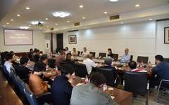 学校召开党委中心组学习会 专题学习习近平总书记视察广东重要讲话精神和上级有关文件精神